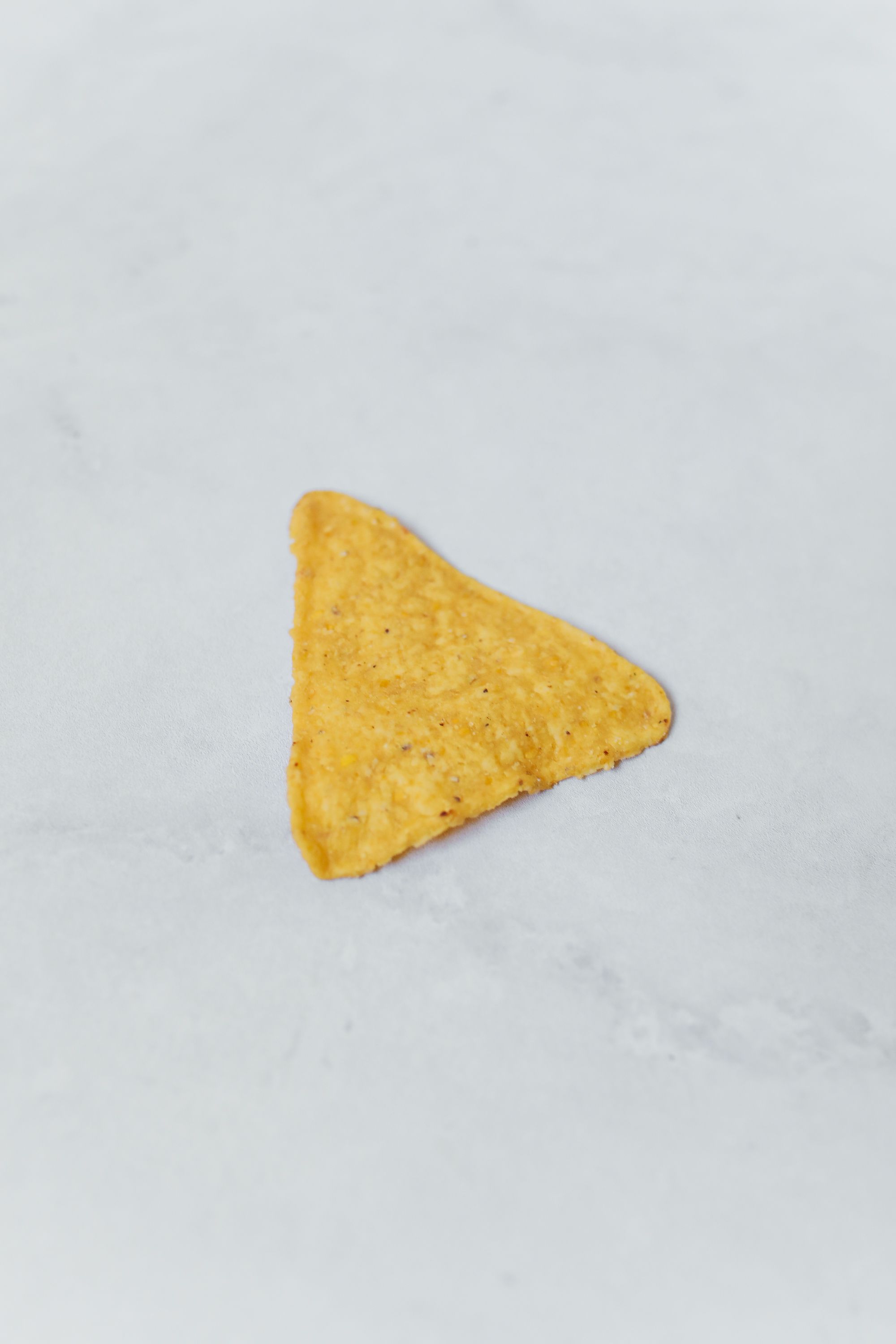 Botana de maíz como referencia visual de una tortilla horneada